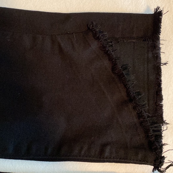 Paige Hoxton Ankle Jacqueline in Black Shadow high rise raw hem Sz 28 - Picture 13 of 16